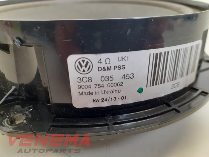 Altavoz de un Volkswagen Passat Variant (365) 1.6 TDI 16V Bluemotion 2014