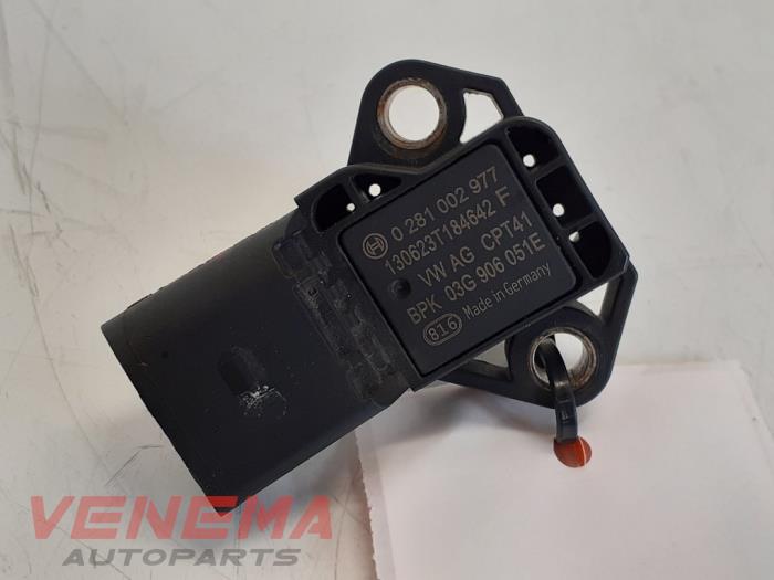 Usagé Capteur de pression carburant Volkswagen Passat Variant (365) 1.6 TDI 16V Bluemotion Prix € 14,99 Règlement à la marge proposé par Venema Autoparts