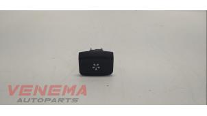 Used Switch Renault Megane IV (RFBB) 1.5 Energy dCi 110 Price € 14,99 Margin scheme offered by Venema Autoparts