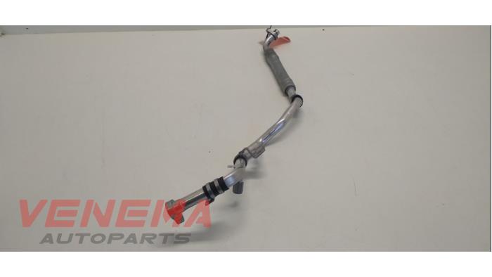 Air conditioning line from a Renault Megane IV (RFBB) 1.5 Energy dCi 110 2018