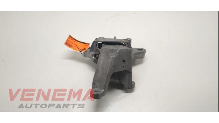 Used Engine mount Ford Focus 3 1.5 EcoBoost 16V 182 Price € 59,99 Margin scheme offered by Venema Autoparts