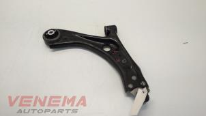 Used Front wishbone, right Ford Focus 4 1.0 Ti-VCT EcoBoost 12V 125 Price € 74,99 Margin scheme offered by Venema Autoparts