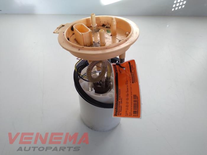 Usagé Pompe d'injection Volkswagen Passat Variant (365) 1.6 TDI 16V Bluemotion Prix € 59,99 Règlement à la marge proposé par Venema Autoparts