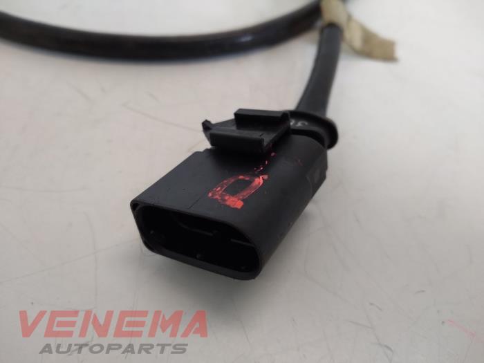 Lambda probe from a Volkswagen Golf VII (AUA) 1.4 TSI 16V 2015