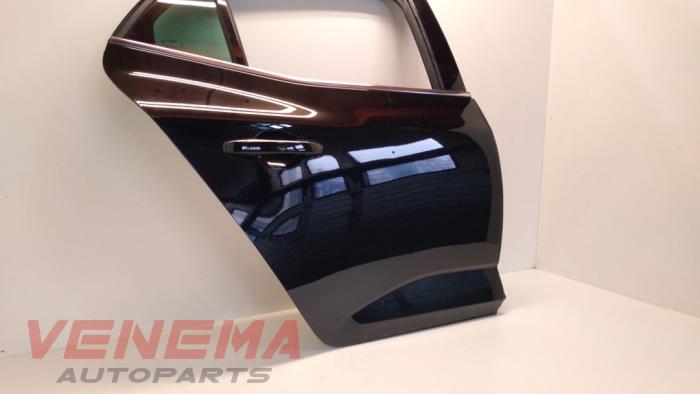 Rear door 4-door, right from a Renault Megane IV (RFBB) 1.2 Energy TCE 130 2017