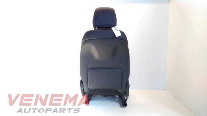 Seat, right from a Mercedes-Benz C Estate (S205) C-250 CDI BlueTEC, C-250 d 2.2 16V 4-Matic 2017