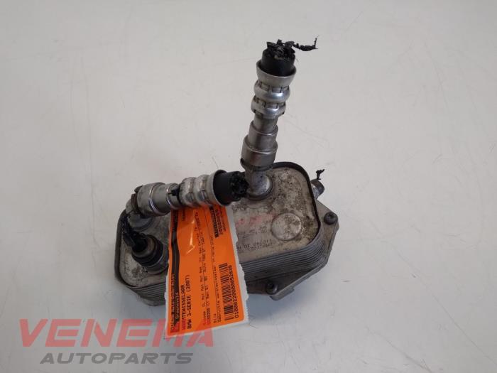 Heat exchanger from a BMW 3 serie (E93) 320i 16V 2007
