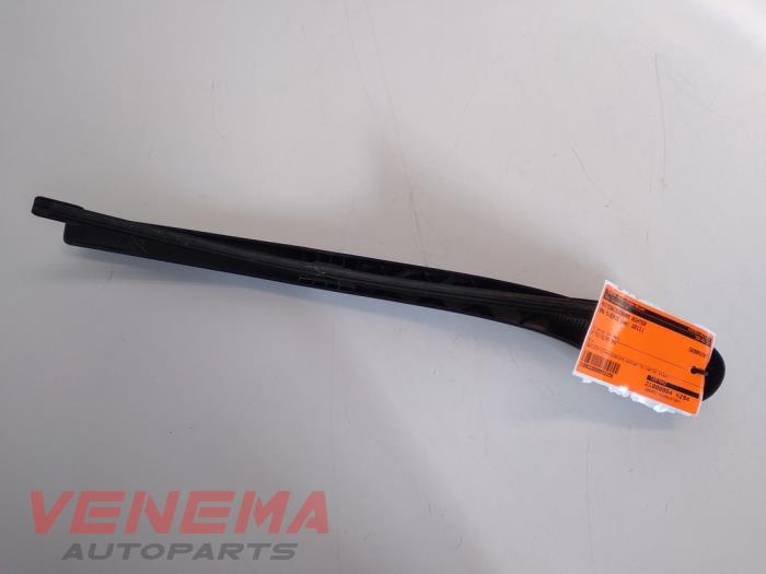 Rear wiper arm from a BMW 5 serie Touring (F11) 520d 16V 2011