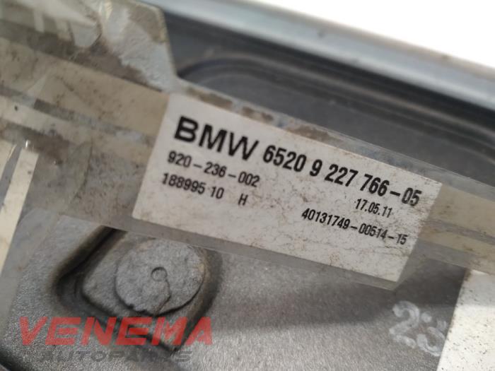 Tylny spojler z BMW 5 serie Touring (F11) 520d 16V 2011