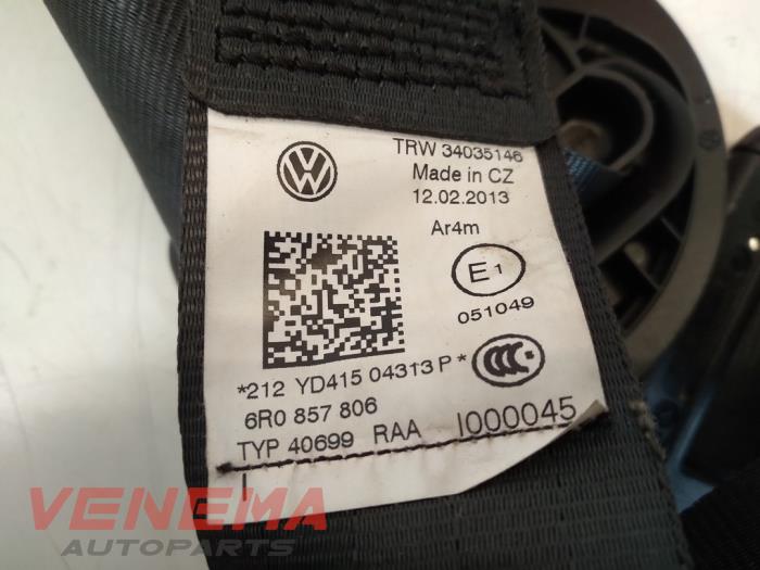 Cinturón de seguridad derecha detrás de un Volkswagen Polo V (6R) 1.6 TDI 16V 90 2014