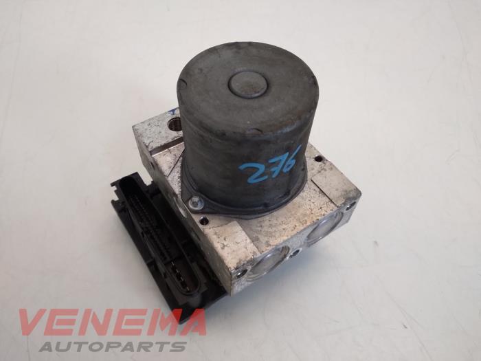 Begagnade ABS-pump Ford Transit 2.2 TDCi 16V Pris € 49,99 Marginaltabell erbjuds av Venema Autoparts