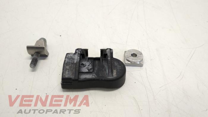 Begagnade Däcktryckssensor BMW B3 Touring (F31) 3.0 Biturbo 24V Pris € 24,99 Marginaltabell erbjuds av Venema Autoparts