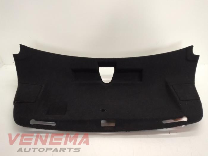 Tailgate trim