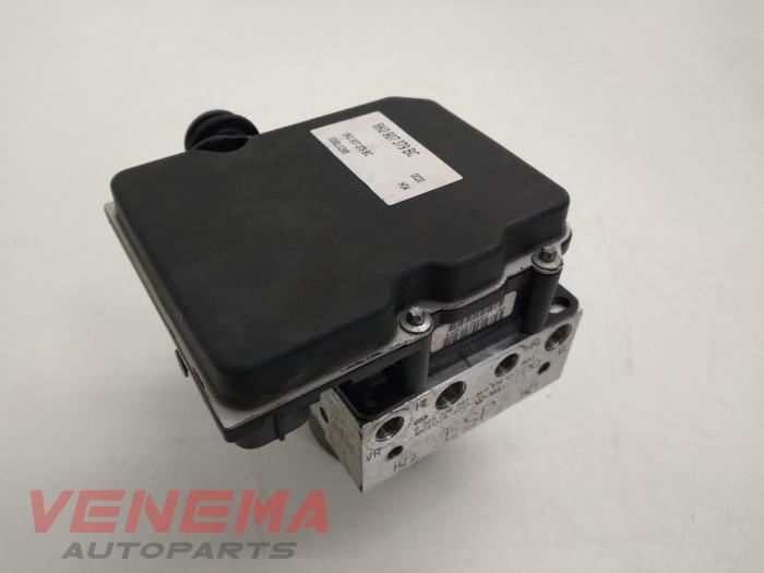 Gebrauchte ABS Pumpe Audi A5 Quattro (B8C/S) 2.0 TFSI 16V Preis € 199,99 Margenregelung angeboten von Venema Autoparts