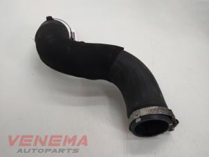 Intercooler Schlauch van een Audi A5 Quattro (B8C/S) 2.0 TFSI 16V 2011