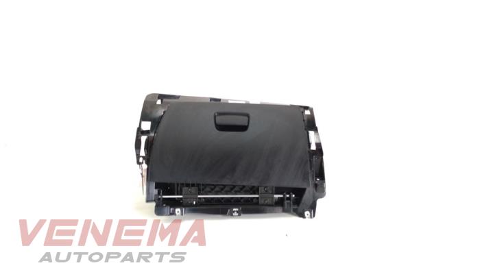 Begagnade Handskfack BMW X1 (E84) xDrive 20i 2.0 16V Twin Power Turbo Pris € 39,99 Marginaltabell erbjuds av Venema Autoparts