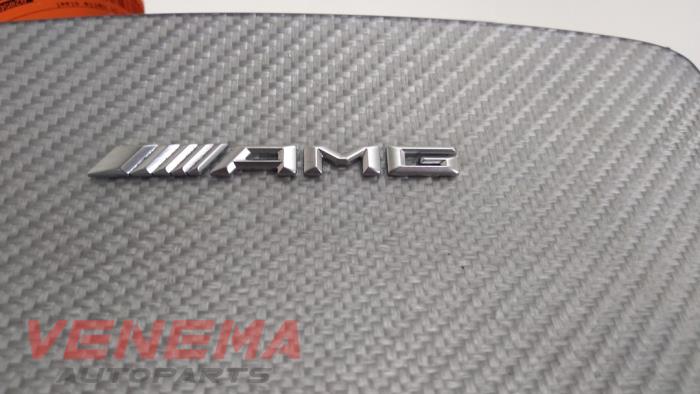 Compartimiento de almacenamiento de un Mercedes-Benz C (R205) C-63 AMG 4.0 V8 Biturbo 2018
