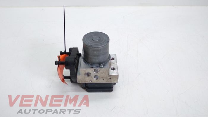 Gebrauchte ABS Pumpe Mercedes C (R205) 4.0 C-63 AMG V8 Biturbo Preis € 399,99 Margenregelung angeboten von Venema Autoparts