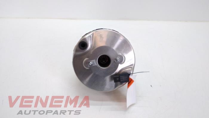 Usagé Assistant de freinage Mercedes C (R205) 4.0 C-63 AMG V8 Biturbo Prix € 59,99 Règlement à la marge proposé par Venema Autoparts