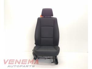 Used Seat, right BMW X1 (E84) xDrive 20i 2.0 16V Twin Power Turbo Price € 199,99 Margin scheme offered by Venema Autoparts