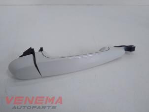 Used Rear door handle 4-door, right BMW X1 (E84) xDrive 20i 2.0 16V Twin Power Turbo Price € 19,99 Margin scheme offered by Venema Autoparts