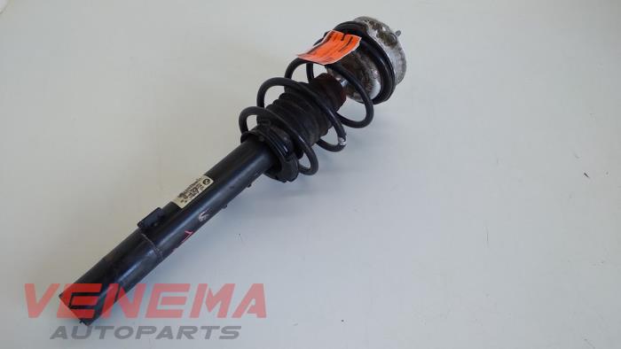 Parts# 31 帰ろ 31 6 784 025 31316784025 Front shock absorber 