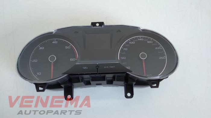 Cuentakilómetros de un Seat Ibiza IV (6J5) 1.6 TDI 105 2015