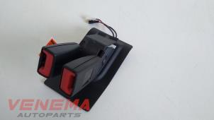 Usagé Attache ceinture arrière central Mini Mini (R56) 1.6 16V Cooper Prix € 19,99 Règlement à la marge proposé par Venema Autoparts