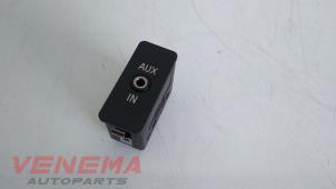 Usagé Connexion USB Mini Mini (R56) 1.6 16V Cooper Prix € 9,99 Règlement à la marge proposé par Venema Autoparts