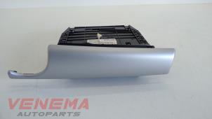 Used Storage compartment Mini Mini (R56) 1.6 16V Cooper Price € 59,99 Margin scheme offered by Venema Autoparts