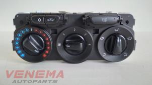 Używane Panel sterowania nagrzewnicy Opel Adam 1.2 16V Cena € 34,99 Procedura marży oferowane przez Venema Autoparts