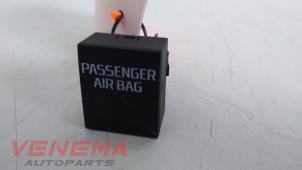 Usados Luz de control de airbag Skoda Yeti (5LAC) 1.4 TSI 16V Precio € 9,99 Norma de margen ofrecido por Venema Autoparts