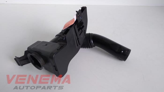 Begagnade Lufttratt Peugeot 208 I (CA/CC/CK/CL) 1.2 12V e-THP PureTech 110 Pris € 24,99 Marginaltabell erbjuds av Venema Autoparts