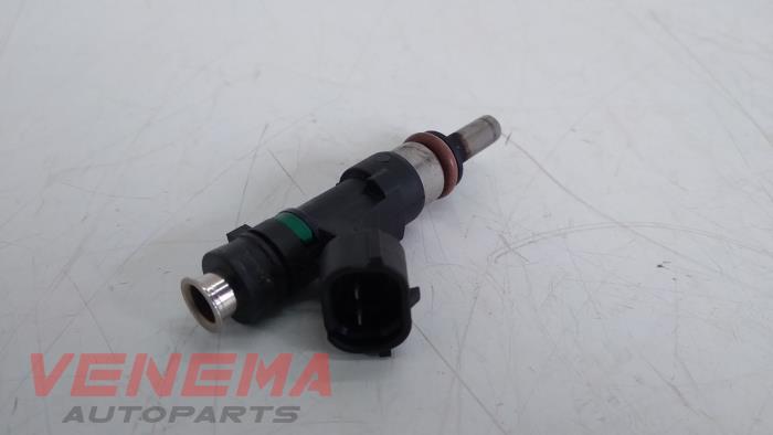 Injector (petrol injection) from a Renault Clio IV Estate/Grandtour (7R) 0.9 Energy TCE 90 12V 2018