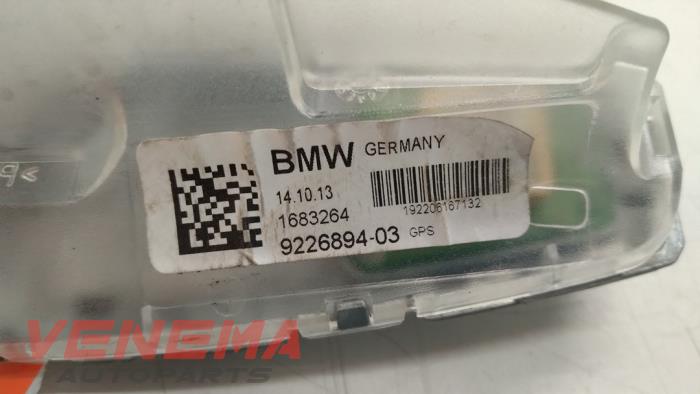 Antena GPS de un BMW 3 serie Touring (F31) 316d 2.0 16V 2013