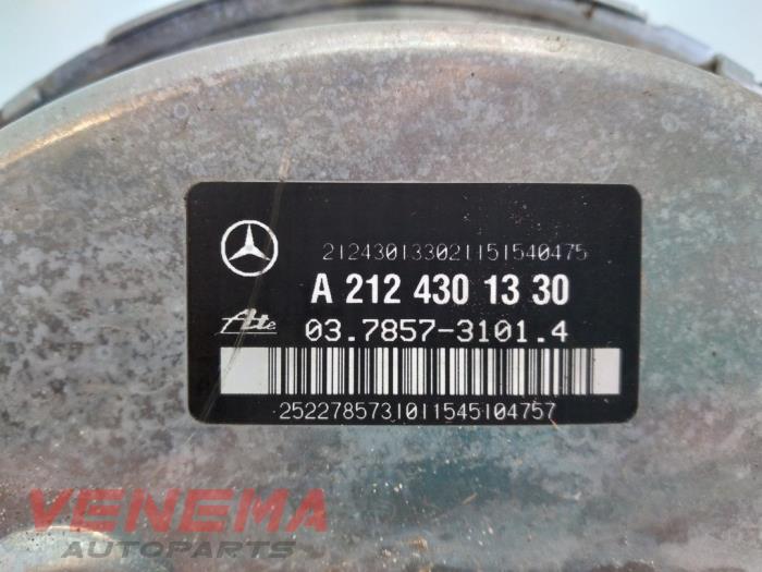 Servo frein d'un Mercedes-Benz E (W212) E-220 CDI 16V BlueEfficiency,BlueTEC 2015