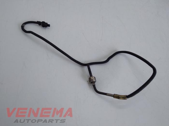 Usagé Sensor température d’échappement Mercedes E (W212) E-220 CDI 16V BlueEfficiency,BlueTEC Prix € 39,99 Règlement à la marge proposé par Venema Autoparts