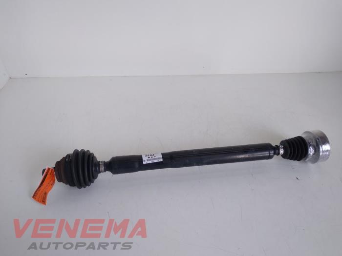Front drive shaft, right from a Volkswagen Touran (1T1/T2) 1.6 FSI 16V 2005