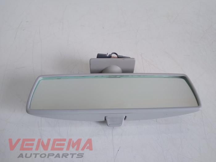 Rear view mirror from a Volkswagen Touran (1T1/T2) 1.6 FSI 16V 2005