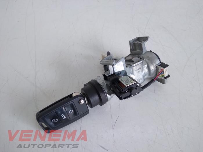 Volkswagen Touran Zündschlösser + Schlüssel Vorrat Volkswagen Touran Zündschlösser + Schlüssel Vorrat