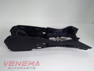 Used Middle console BMW 5 serie Touring (F11) 520d 16V Price € 99,99 Margin scheme offered by Venema Autoparts