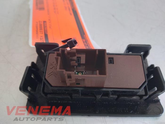 Start/stop switch Citroen C3 1.6 HDi 92 - 96663681XT