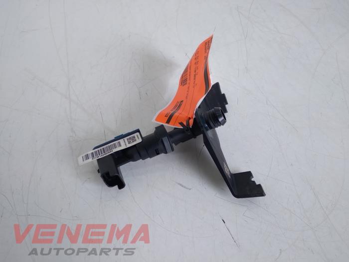 Begagnade Sensor (övriga) Peugeot 208 I (CA/CC/CK/CL) 1.2 Vti 12V PureTech 82 Pris € 14,99 Marginaltabell erbjuds av Venema Autoparts