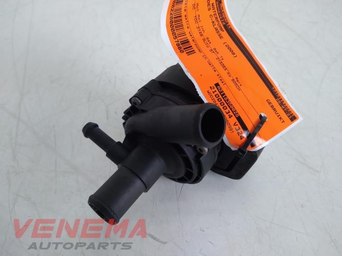 Begagnade Extra vattenpump Mercedes C Estate (S204) 2.2 C-220 CDI 16V Pris € 14,99 Marginaltabell erbjuds av Venema Autoparts
