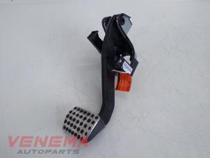 Used Brake pedal Mercedes C Estate (S204) 2.2 C-220 CDI 16V Price € 19,99 Margin scheme offered by Venema Autoparts