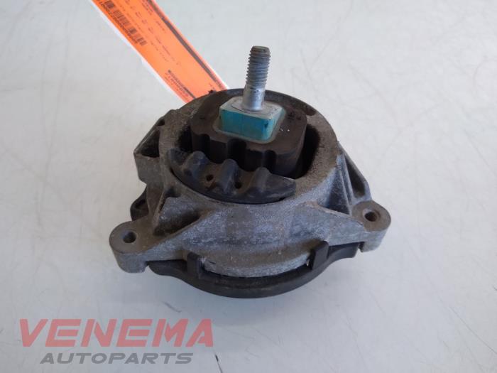Used Engine mount BMW 1 serie (F20) 114i 1.6 16V Price € 24,99 Margin scheme offered by Venema Autoparts