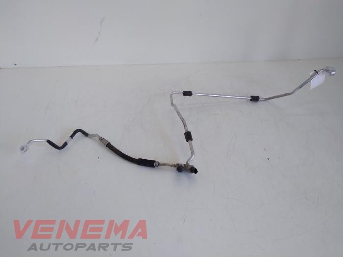 Air conditioning line from a BMW 1 serie (F20) 114i 1.6 16V 2014