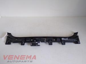 Used Rear bumper bracket central BMW 3 serie (E90) 320i 16V Price € 24,99 Margin scheme offered by Venema Autoparts