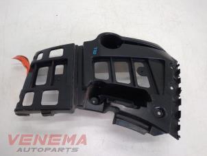 Używane Wspornik zderzaka prawy tyl BMW X1 (E84) xDrive 20d 2.0 16V Cena € 19,99 Procedura marży oferowane przez Venema Autoparts