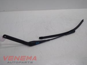 Used Front wiper arm BMW X1 (E84) xDrive 20d 2.0 16V Price € 19,99 Margin scheme offered by Venema Autoparts